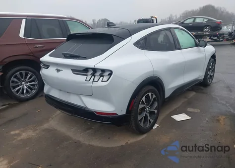 2021 Ford Mustang Mach-E Premium z USA, uszkodzony, nr VIN 3FMTK3RM8MMA48911